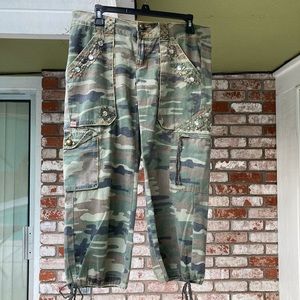 COPY - Miss Me Camouflage Capris